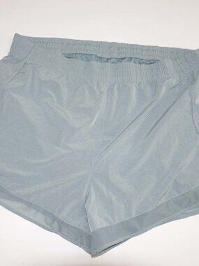 Athleta Women's Mesh Racer Run 4" Athletic Shorts Size 2X Pale Sage 982262